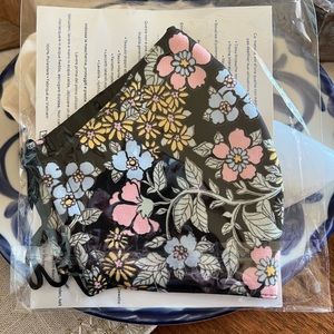 NEW Tory Burch Face Mask